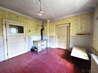 Rodinný dom s rozsiahlym pozemkom 3538 m2 - Kremnica - 3