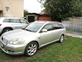 Toyota Avensis Combi - 3