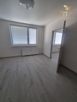 Na Predaj 2-izbový byt po exkluzívnej kompletnej rekonštrukc - 3