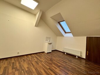 Priestor s umývadlom - 12 m2 - Mäsiarska ul. - 3