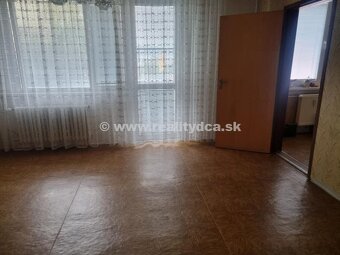 Predáme 4-izbový byt v Trenčíne na Sihoti - 3