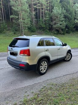 KIA Sorento 2.2 CRDi 4WD RV 2010 - 3