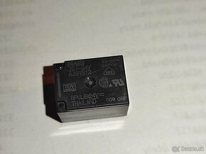 Predám relé, relátka na 12 a 24V. - 3