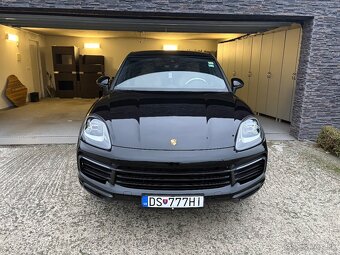 Porsche Cayenne Coupe model 2020 - 3