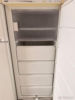 Predám staršiu funkčnú mrazničku - 3