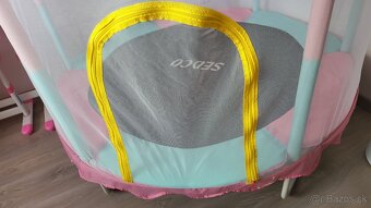Trampolína vnútorná s ohradou - 3
