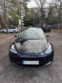 Tesla Model 3 Standard Range Plus (Premium) - 3