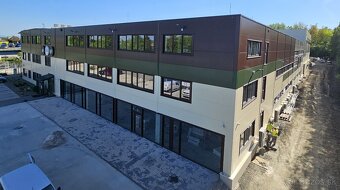 Montážnik sendvičových panelov - 3