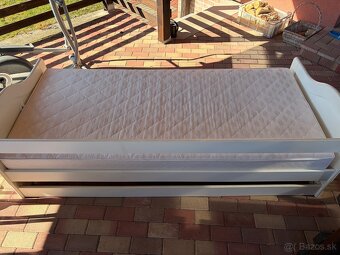 Posteľ - 3