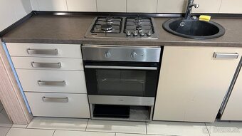 Kuchynská linka - 3