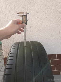 Pneu Bridgestone alenza 001 na BMW X3,X4 - 3