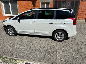 Peugeot 5008 - 3