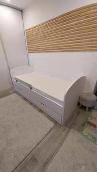 Rozkladacia posteľ s matracmi - 3