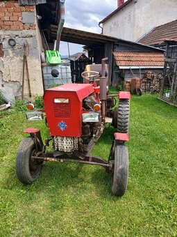 Traktor domácej výroby+príslušenstvo - 3