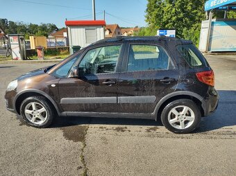 Suzuki SX4, prvý majiteľ, ročník 2014, kilometre 88.000,- - 3