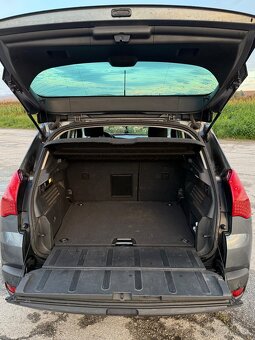 Peugeot 3008 1.6 benzín, 88 kW, 2010 - 3