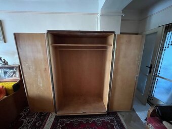 Predám retro skriňu - 3