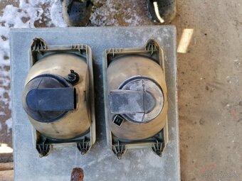 Predám predné svetlá Renault Midliner - 3