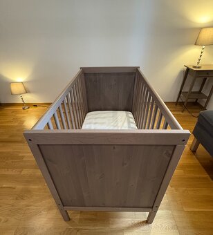 Predám detskú postieľku z ikea SUNDVIK - 3