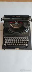 Starý písací stroj - 3