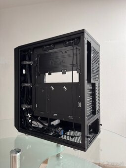Fractal Design Meshify C - 3