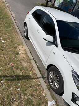 Predam Kia Rio - 3