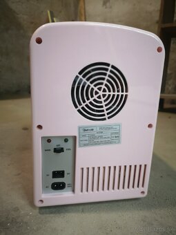 ruzova mini chladnicka - 3