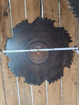 Veľký cirkulár s motorom - 3