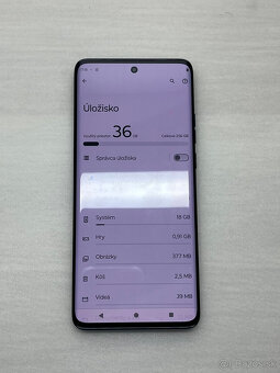 MOTOROLA Edge 40 Neo 12GB/256GB čierny - 3