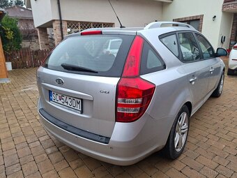 Predám Kia Ceed SW 1.6 CRDi, 3/2008 - 3