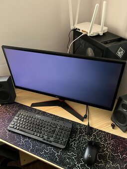 LG 29UM69G - 3