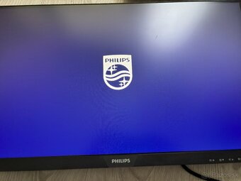 Dual monitor setup 24" + Ergonomické ramená na stôl - 3