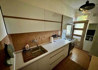 Prenájom krásneho 1,5-izbový byt s balkónom v tichej lokalit - 3