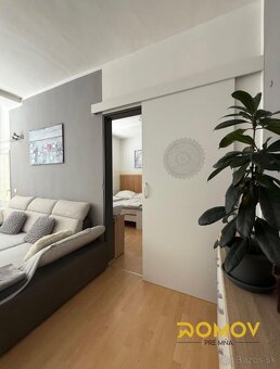 3 izbový byt s balkónom v centre obce - 3