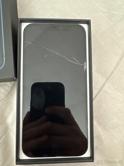 iPhone 12 pro modrý - 3