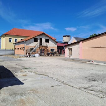 Surany- Obchodné,skladové a kancelárske priestory na predaj - 3