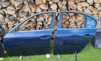 BMW E60 blatnik , dvere , zadny naraznik , prahy listy ... - 3