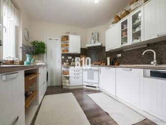 Priestranný 3 izbový byt s balkónom /84m2/ kompletná rekonšt - 3