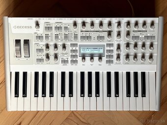 Access Virus Ti2 Polar + deluxe bag - 3