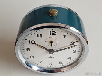 Pekny starši retro mechanicky budik PRIM - 3