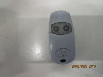 PREDAM ROZNE DIALKOVE OVLADACE vid.FOTO od.5€ - 3