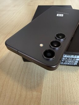 Samsung Galaxy S24 - 3