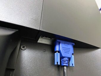 22" LED monitor DELL E2216 DisplayPort VGA HDMI - 3