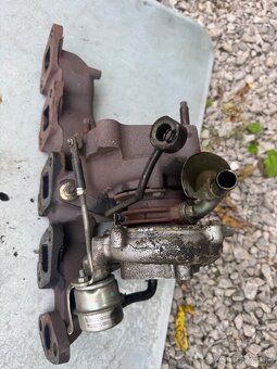 Turbo Nissan 2.2 dci Kod motora YD 22 - 3