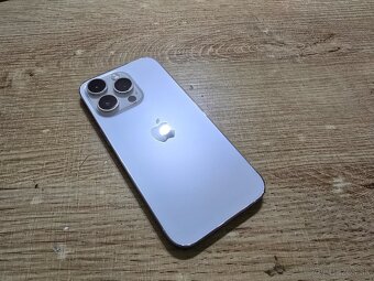 Iphone 14 PRO plnefunkcny v super stave ma len jemne znamky - 3