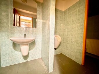 Na prenájom 110 m2 obchodný priestor na prízemí - 3