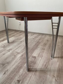 Predam kuchynsky rozkladaci stol - 3