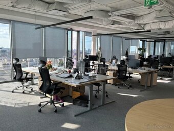 Reprezentatívne kancelárske priestory 689m2 v top lokal… - 3