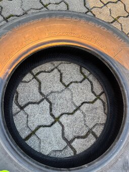 Hankook 215/70 r16 - 3