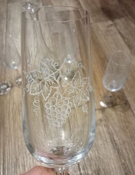 Predám sklenenú sadu na víno - 3